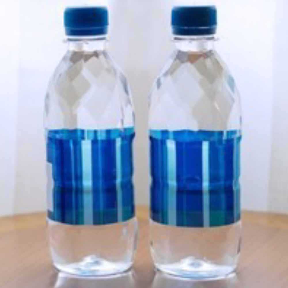 aplicare capace sticle plastic
