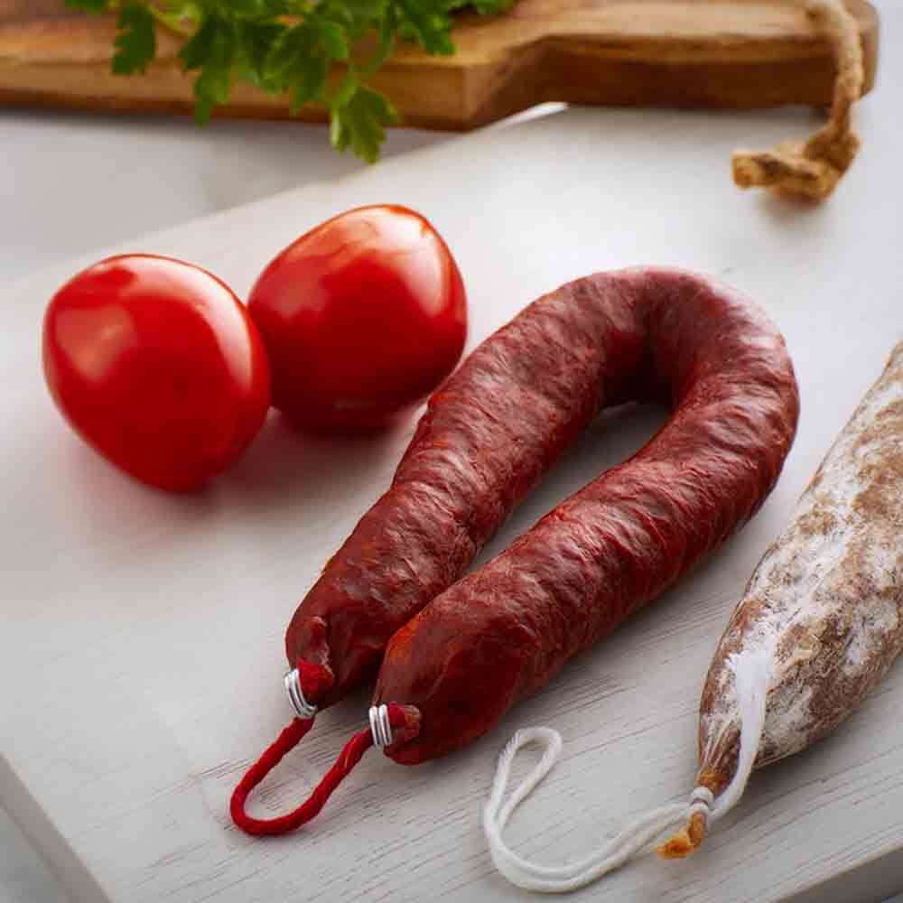 legare carnati salam cu sfoara
